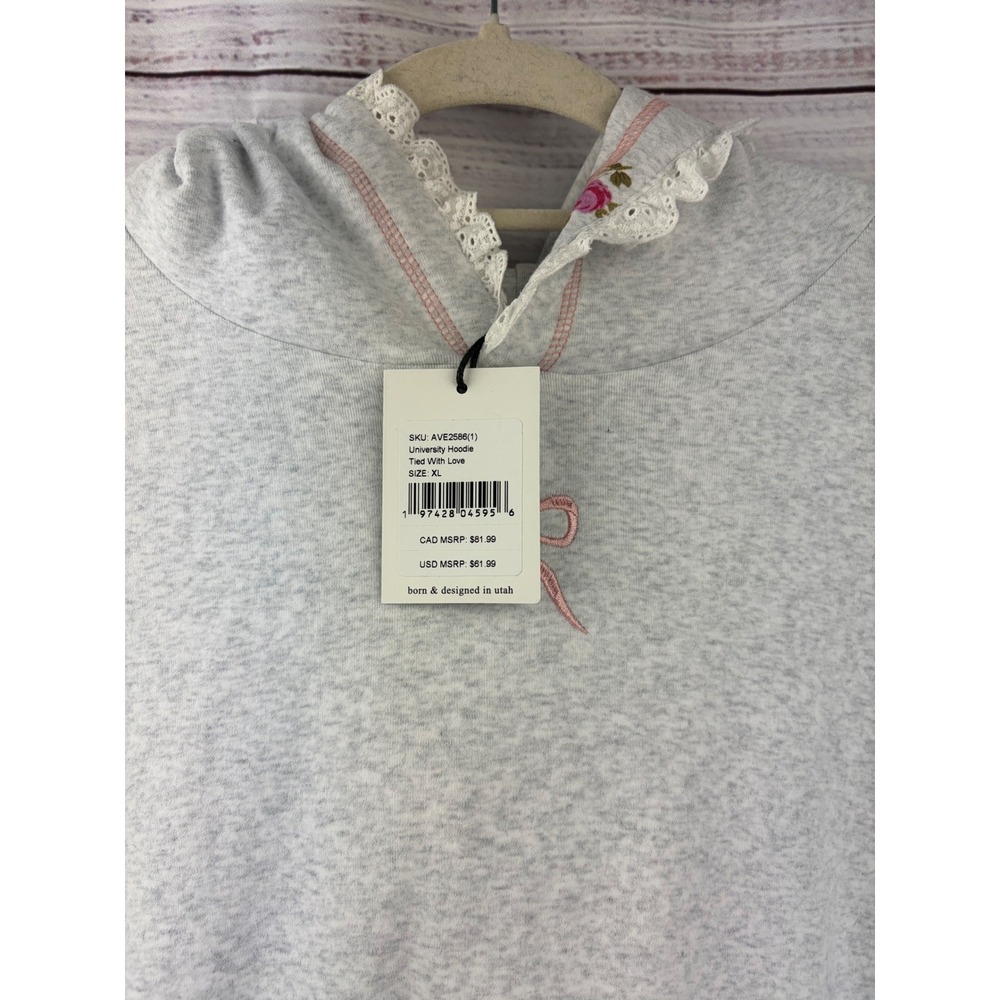 Ampersand Avenue Tied With Love University Hoodie Gray Lace Floral XL NEW - Picture 3 of 11